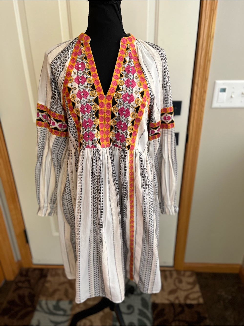 Women’s Anthropologie Lottie cotton boho peasant long sleeve mini dress. XS